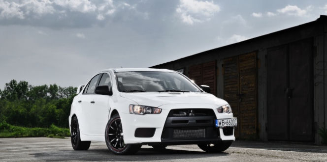 Mitsubishi Lancer Evolution RS