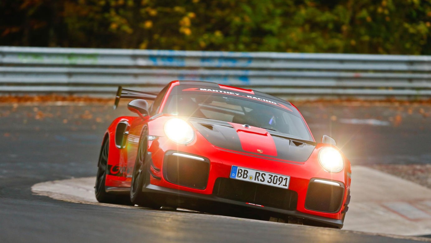 Porsche 911 GT2 RS MR nowym królem Nürburging-Nordschleife