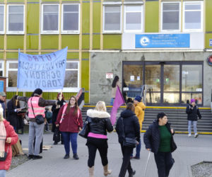 Parkingi przy szpitalu powinny być darmowe