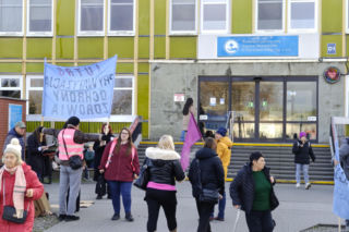 Był protest. Parkingi przy szpitalu powinny być darmowe!