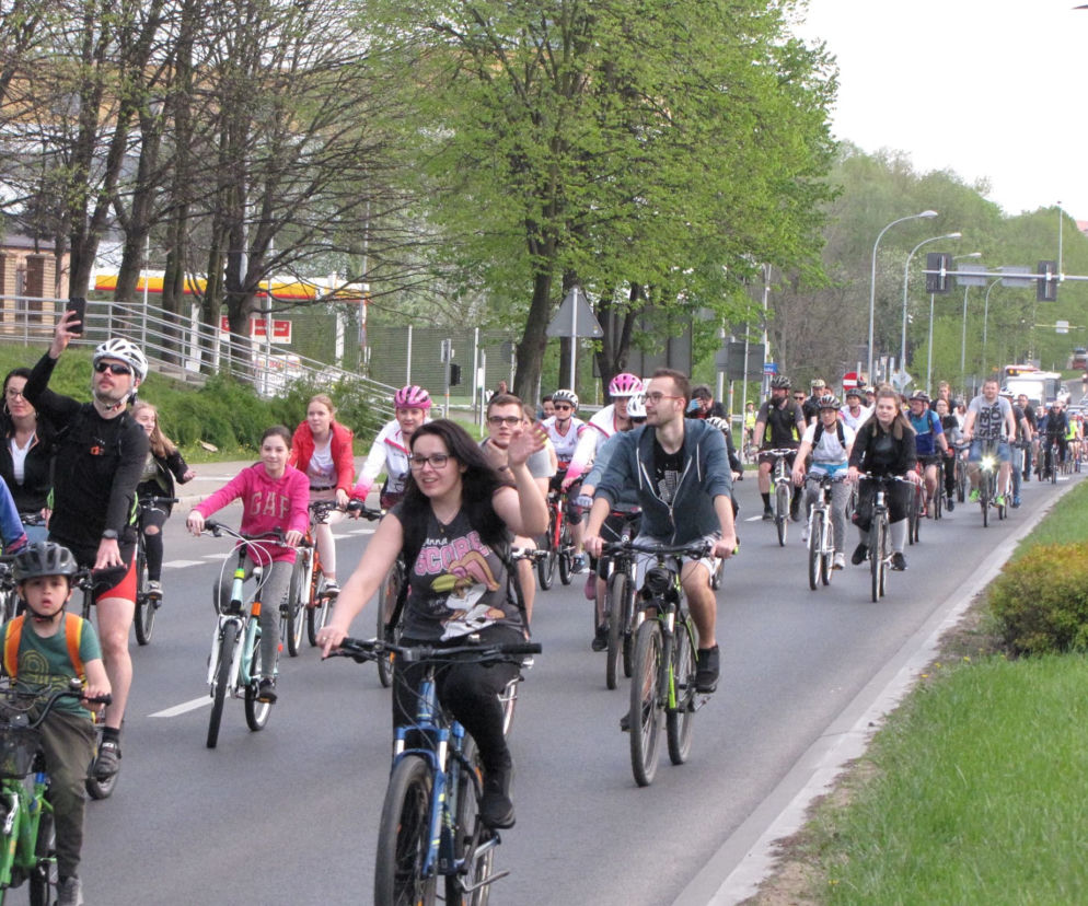 Rowerzyści nie zawiedli, bo na trasie, która liczyła 15 kilomatrów, pojawili sie ci starsi, i ci młodsi.