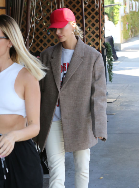 Hailey Bieber