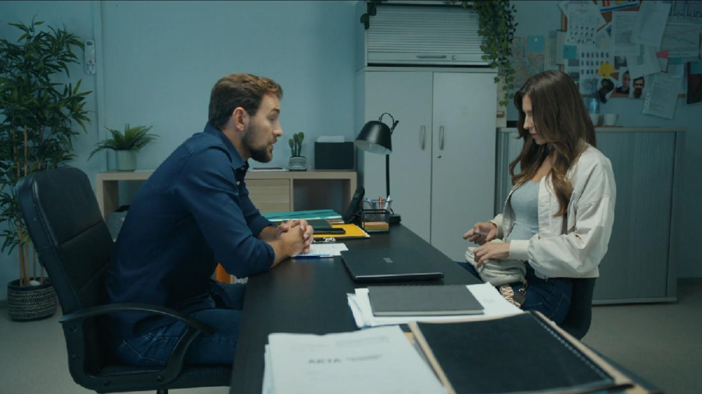 Barwy szczęścia, odcinek 3127. Marcin Kodur (Oskar Stoczyński), Regina (Kamila Kamińska) 