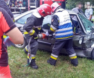Poważnie wyglądający wypadek w Tychach: Dwie osoby trafiły do szpitala