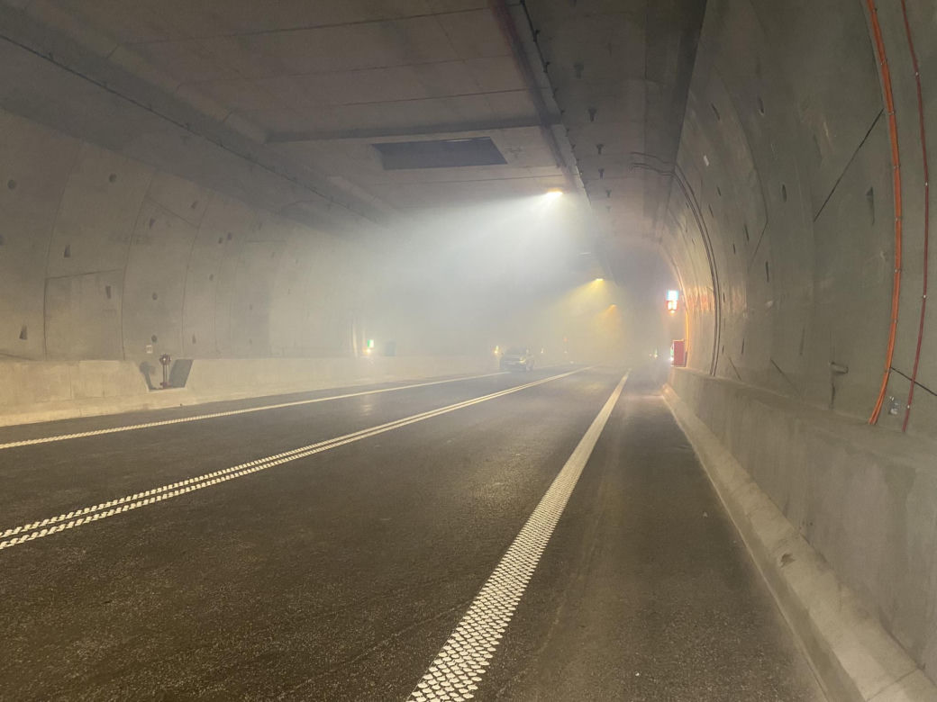 Tunelem w Świnoujściu przejechało już 4 mln pojazdów. Do 30 czerwca szacuje się, że będzie to 4,5 mln.