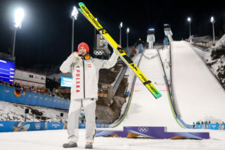 IO 2026. Skoki w Predazzo NA ŻYWO: Konkurs mikstów. Wygrywamy tylko z Rumunią [RELACJA LIVE]