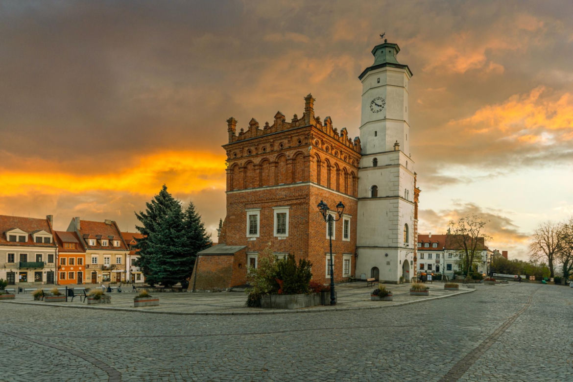 Ojciec Mateusz rozsławił Sandomierz. Zobacz, co warto zobaczyć w tym miasteczku