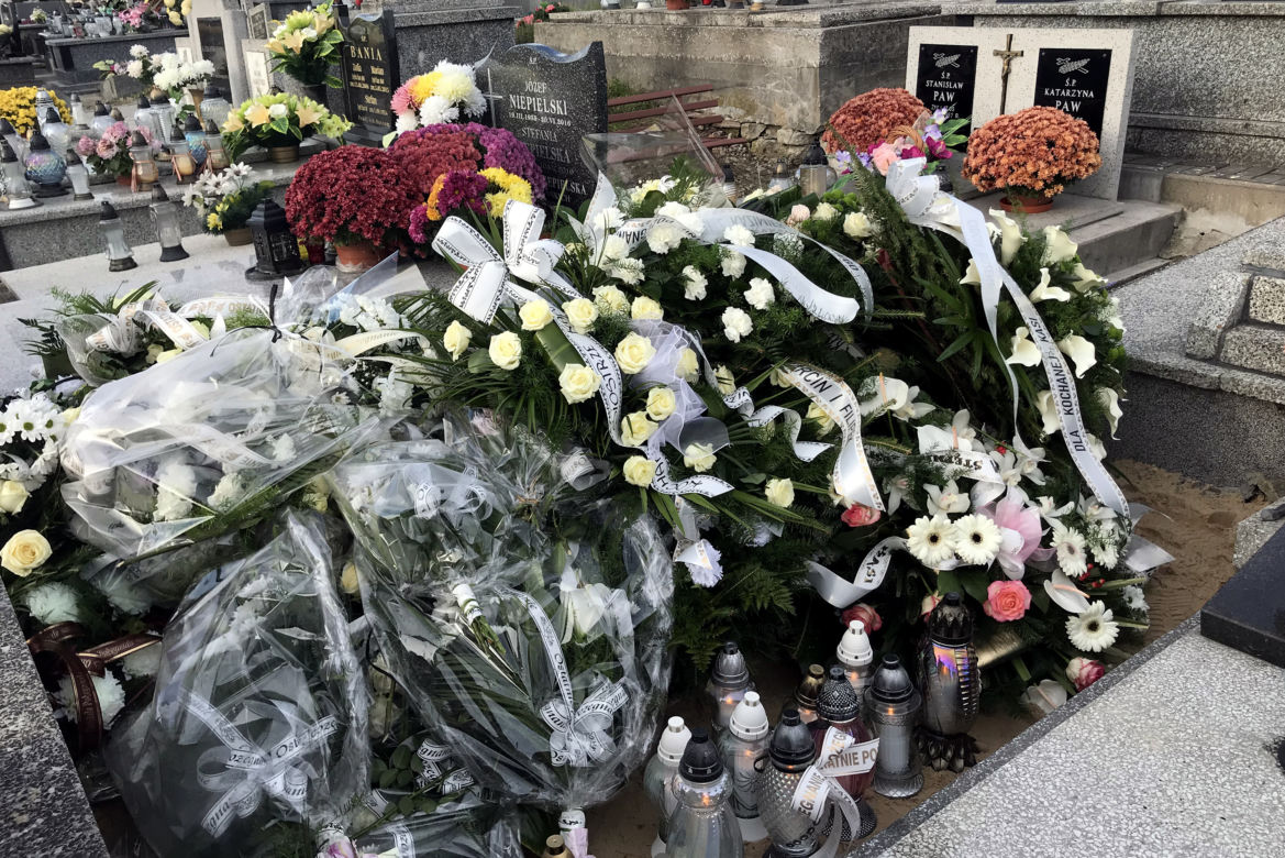 Śmiertelnie pobita przez męża Katarzyna M. została pochowana w Pińczowie