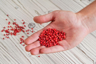 Czerwony pieprz – mały dodatek, który robi wielką różnicę. Warto mieć go w kuchni