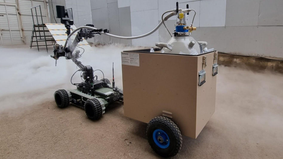 Robot PIAP Gryf w Indonezji