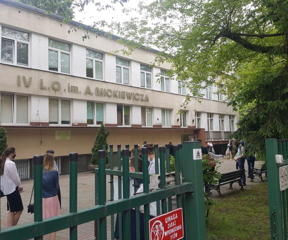Matury 2020 wystartowały! Co mówią maturzyści? [PRZECIEKI, WIDEO]