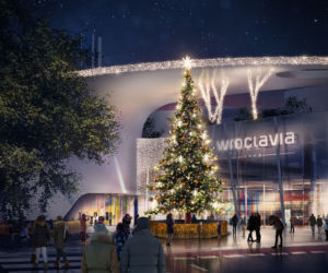 Choinka przed galerią handlową Wroclavia
