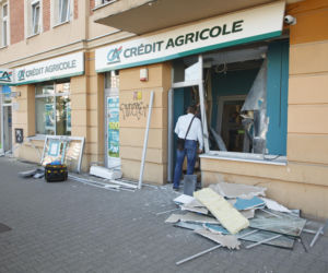Wrocław: Złodziej wysadzili bankomat w banku na Karłowicach