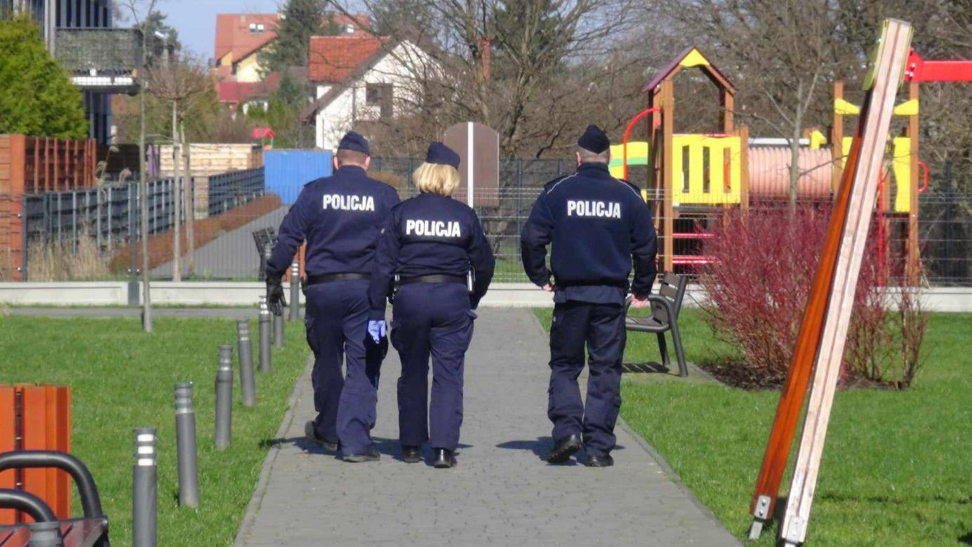 Rodzinna tragedia w Warszawie, nie żyje mężczyzna. Na policję zadzwoniła 13-latka