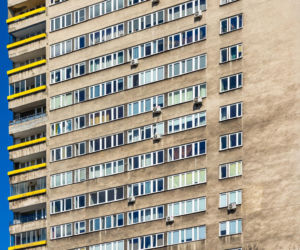 Blok Młotek na Smolnej 8 w Warszawie