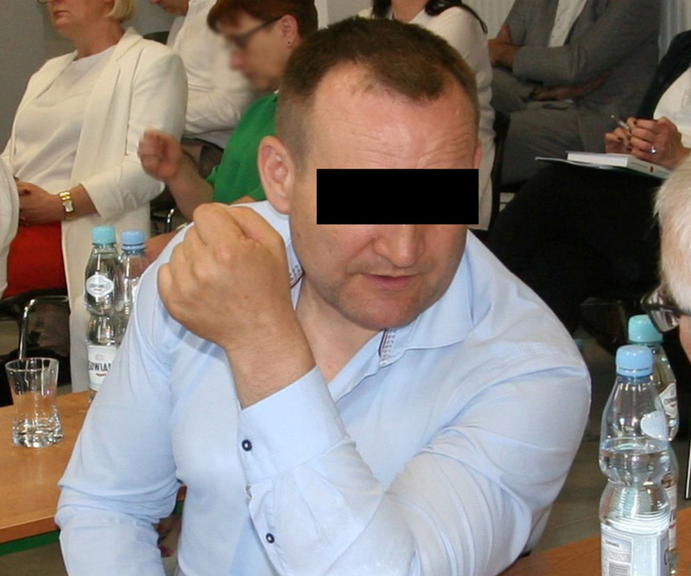 Wybrali go na swojego reprezentanta, teraz czeka go więzienie. Korumpował wysokiego urzędnika państwowego!