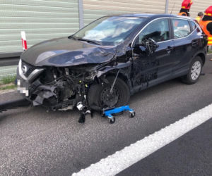 Wypadek na A4. Kierowcy jechali pod prąd korytarzem życia!