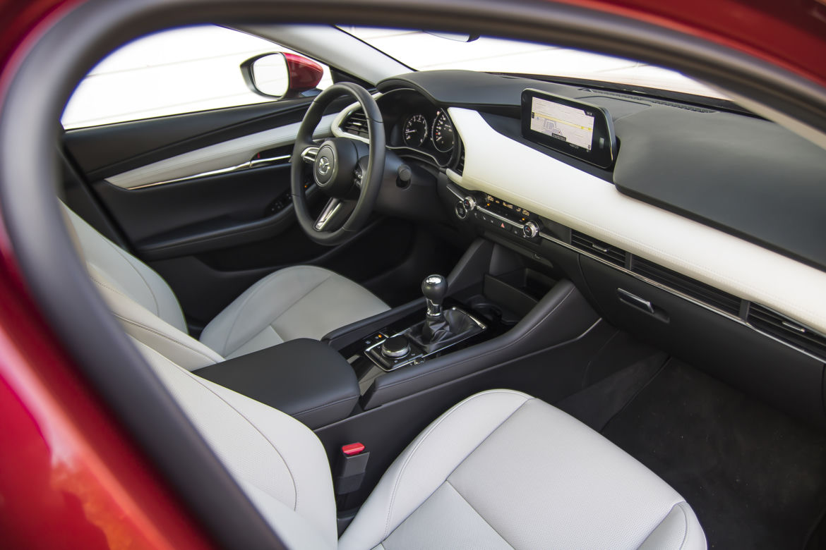 Mazda 3 Sedan 2.0 SKYACTIV-X 180 KM 6MT Enso