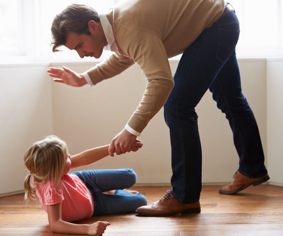 pedofilia, znęcanie się na dziećmi, dziecko