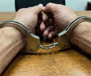 Zatrzymanie w Warszawie. Wyłudził ponad 160 tys. zł na fałszywe licytacje komornicze