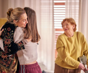 Na Wspólnej, odcinek 4160: Halinka dzwoni do Danki i oznajmia, że została porwana do Turcji