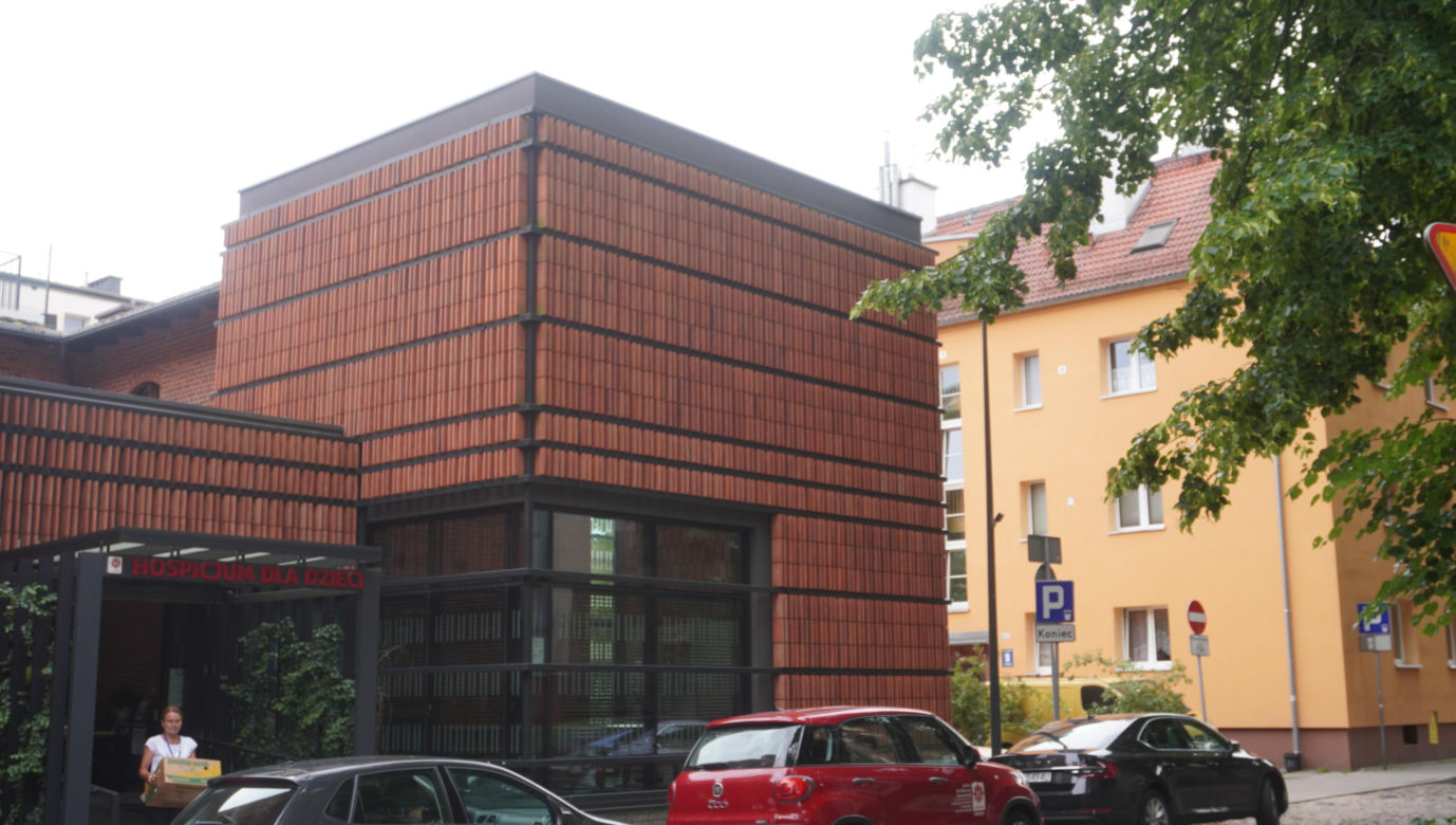 W Olsztynie znajduje się najpiękniejsza fasada zabytku w Europie. Kiedyś były tam koszary [ZDJĘCIA]