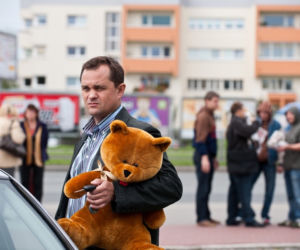 Na Wspólnej: Sławek zostaje dźgnięty nożem i walczy o życie!