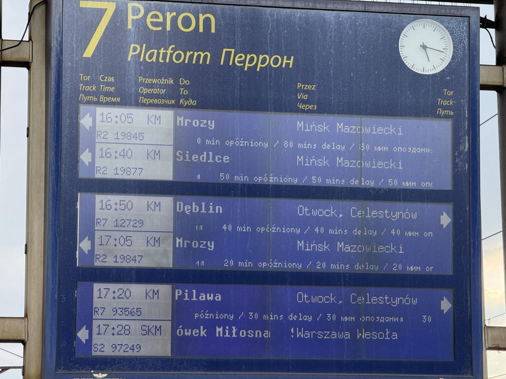 Paraliż na kolei po wypadku w Wesołej