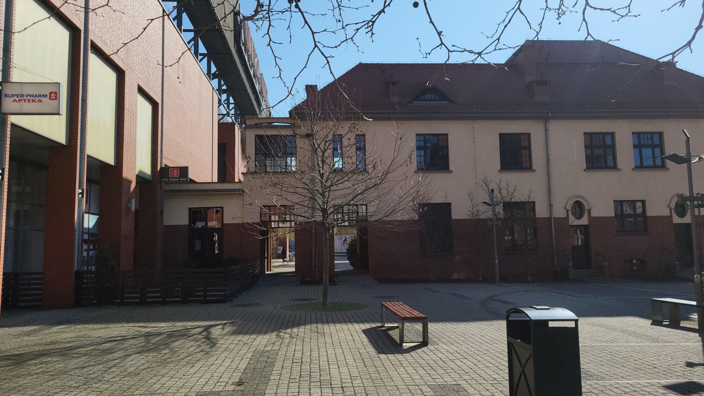 Kiedyś były tu Bydgoskie Zakłady Mięsne, teraz jest popularna galeria handlowa! Mało kto już o tym pamięta
