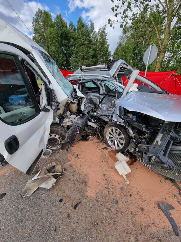 3 osoby nie żyją! Wśród ofiar dziecko. Tragiczny wypadek na trasie Dąbrowa Białostocka - Lipsk