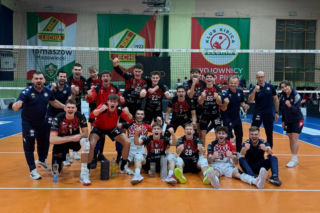 Wygrana KPS Siedlce w Tomaszowie Mazowieckim . Mecz obserwował trener reprezentacji Polski Nikola Grbic!