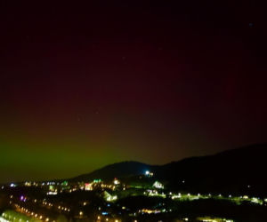 Noc pełna magii. Zorza polarna opanowała polskie niebo