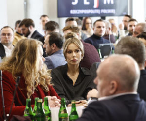 Niebywałe, do czego poseł PiS porównał strzelanie petardami. Doda aż złapała się za głowę! Szok