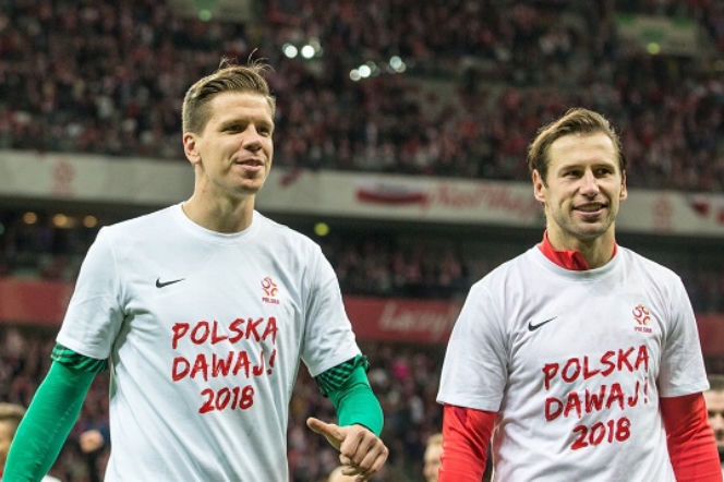 Krychowiak i Szczęsny wylądowali razem w łóżku! [VIDEO]	