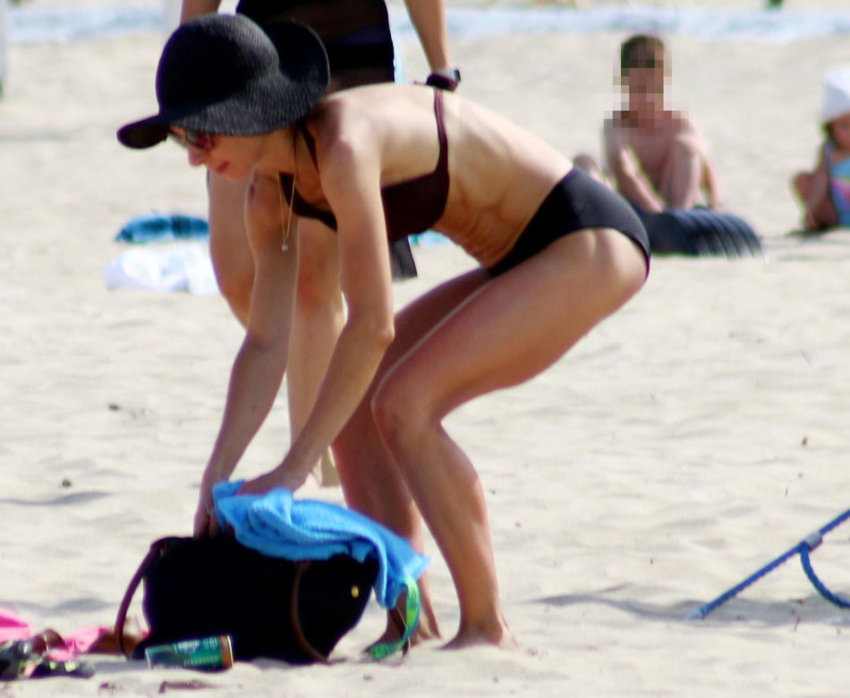 Marta Kaczyńska na plaży w Sopocie