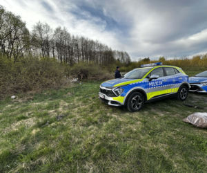 Rocznica tragedii zamieniła się w koszmar. Tajemniczy pakunek przerwał uroczystość