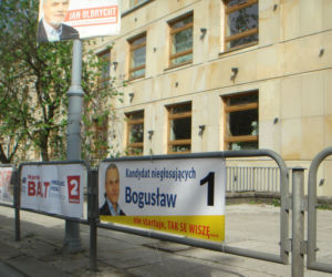 Nie startuję, tak se wiszę. Kampania Pana Bogusława podbija internet! [ZDJĘCIA]