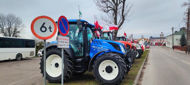 Rolnicy wyszli na ulice. Rozpoczął się protest w woj. łódzkim. „Opłacalność jest na krytycznym poziomie”