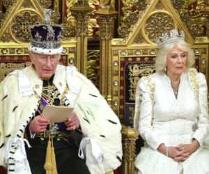 Książę Harry i jego żona Meghan wracają do Wielkiej Brytanii