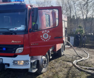 Dom jednorodzinny zawalił się pod Białobrzegami! W środku martwy mężczyzna [ZDJECIA]