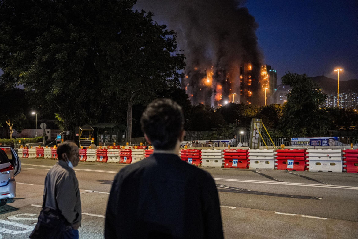 Hongkong / Pożar wieżowców. Liczba ofiar wzrosła już do 44.