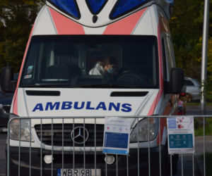 Kolejki na test na COVID-19. Dramat pacjentów 