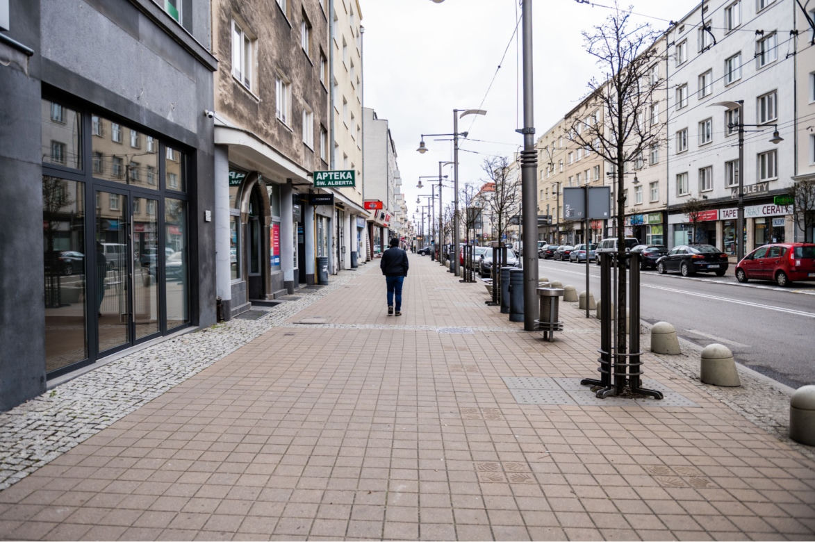 Koronawirus w Trójmieście. Przedsiębiorcy likwidują sklepy by uratować pracowników [ZDJĘCIA]