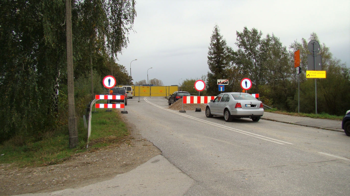 Częstościowe wyburzanie przeprawy nad Dunajcem