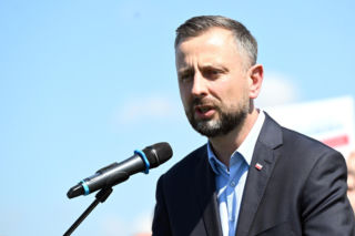 Kosiniak-Kamysz o szczątkach drona znalezionych w woj. pomorskim. Wiadomo, skąd się tam wzięły