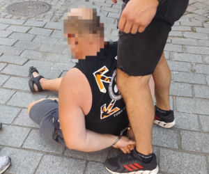 Katowice: Ukrainiec wpadł po kolejną gotówkę. Odbierał od oszukanego 90 tys. zł