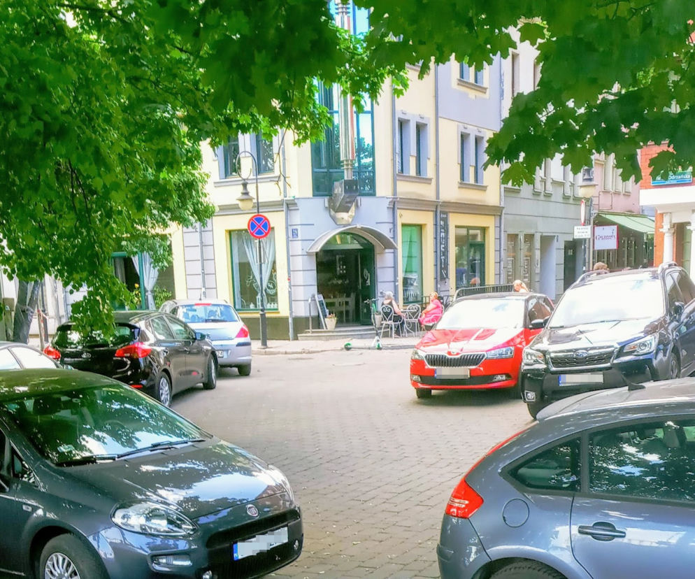 Mistrzowie parkowania na szczecińskim Podzamczu