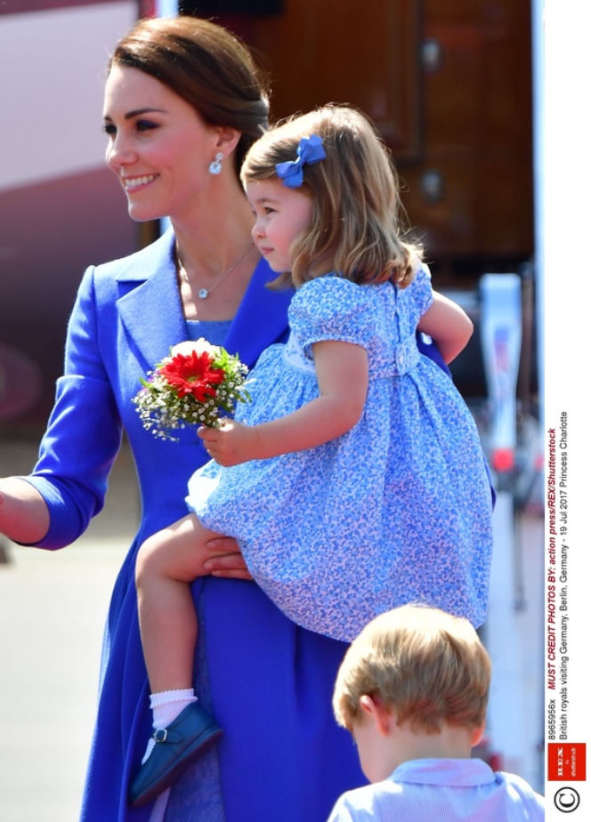 Księżniczka Charlotte na lotnisku