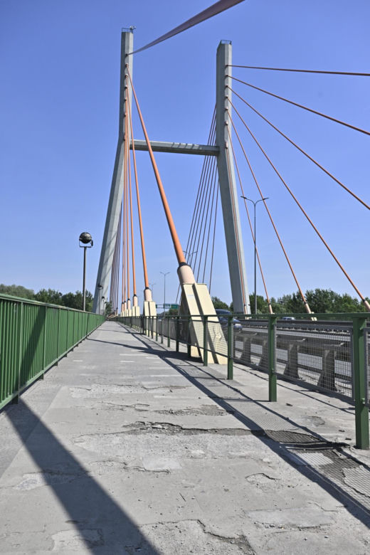 Na tej ścieżce można wybić zęby! Rowerzyści od lat błagają o remont, a urząd zasłania się brakiem środków