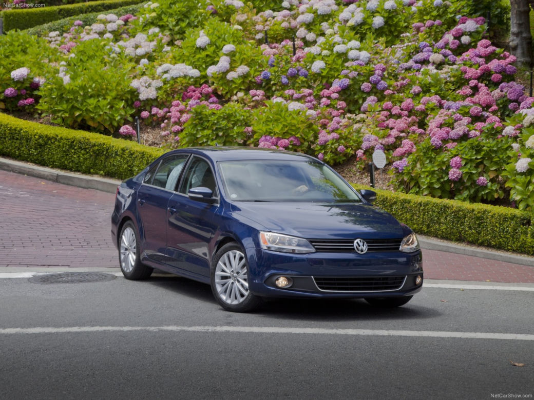 Volkswagen Jetta Trendline sedan, model 2011